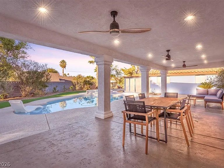 2868 Vista Del Sol Ave — Photo 13