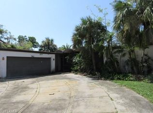 782 Hydrangea Dr, North Fort Myers, FL 33903