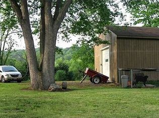 2518 Ivory Rd, Dellroy, OH 44620