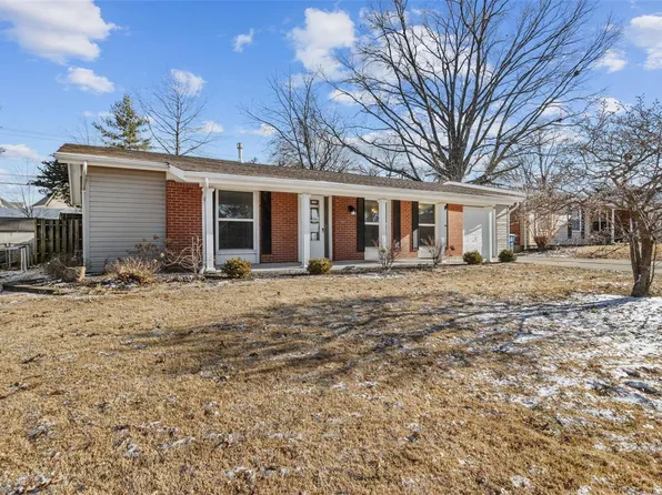 3346 Cordes Dr, Saint Louis, MO 63125