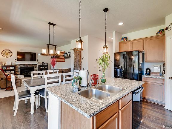 5th image of 25068 E Maple Ave