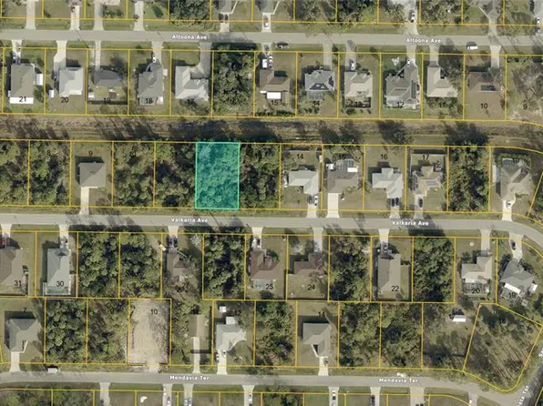 12 Valkaria Ave, North Pt, FL 34286