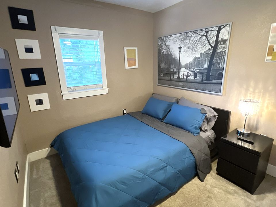 1st image of 356 Jefferson St Room 1-2
