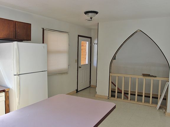 3rd image of 111 Ponderosa Dr