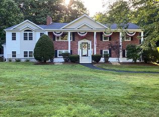 9 Thomas St, Windham, NH 03087