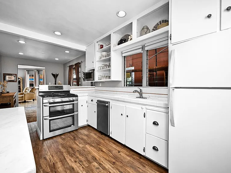 1405 W Bay Ave — Photo 15