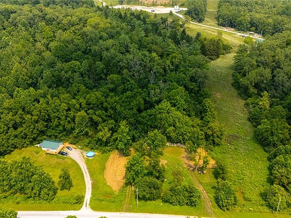 3rd image of Flushing Waterworks Rd