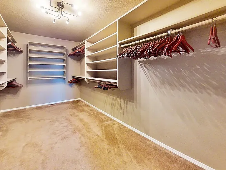 2406 Treviso Dr SE — Photo 13