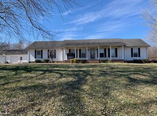 510 Press Clark Rd, Morgantown, KY 42261