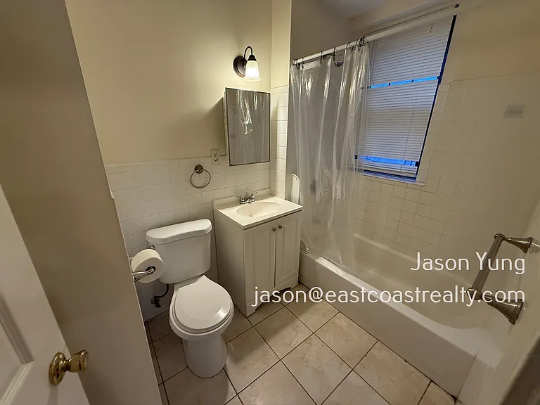 21 Royce Rd #208 — Photo 5
