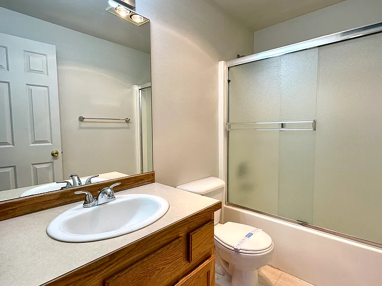 1618 SW Lava Ave #11 — Photo 11