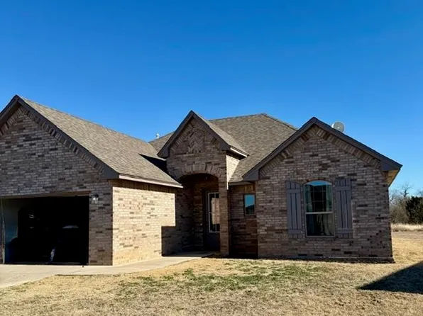 433 N Creekside Dr, Cache, OK 73527