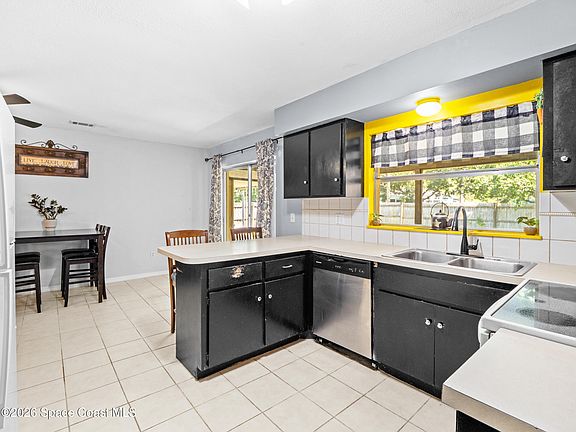 2nd image of 674 Antigua St NE