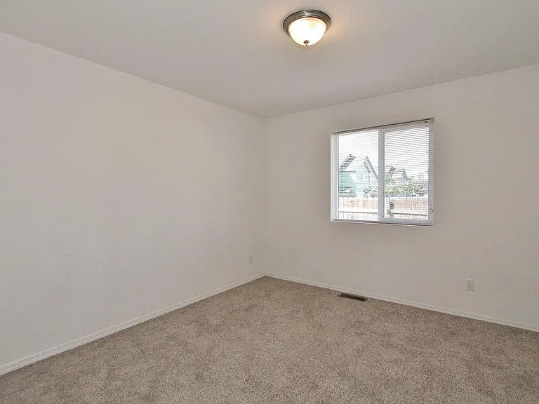 4016 Washington Ave — Photo 10