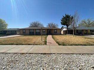 1606 W 3rd St, Roswell, NM 88201