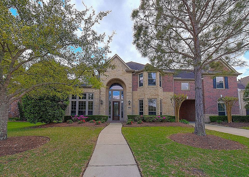 1st image of 4723 Kings Landing Ln