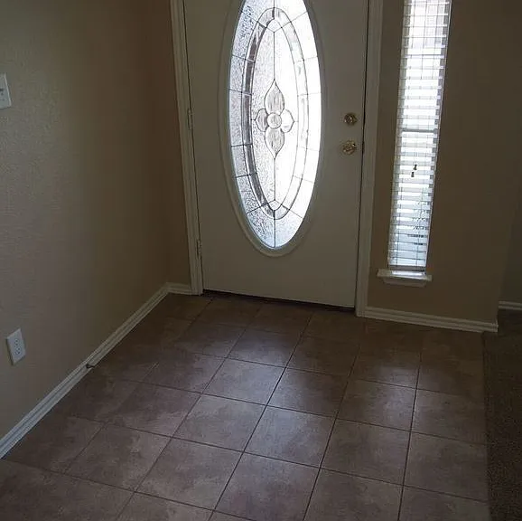 5012 Lions Gate Ln — Photo 2