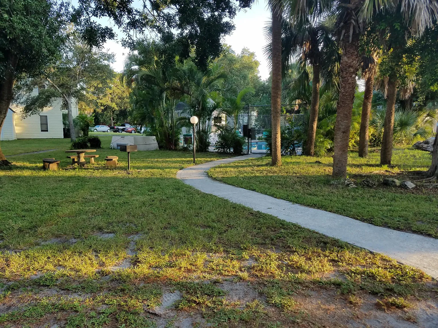 2 bed, 1.5 bath, 1000 sqft, $1,575 — Photo 4