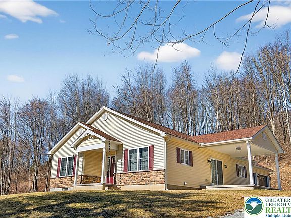 2nd image of 2021 Evergreen Dr W