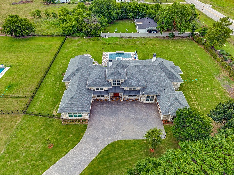 1st image of 1020 Kingsbridge Ln