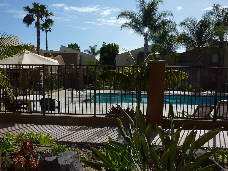 Amberwood Garden Apartments — Photo 27