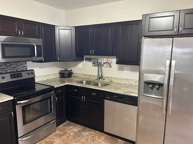2300 Beau Monde Ln #201 — Photo 9