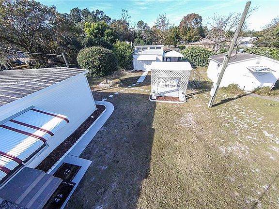 3rd image of 34515 Lakeland Ave