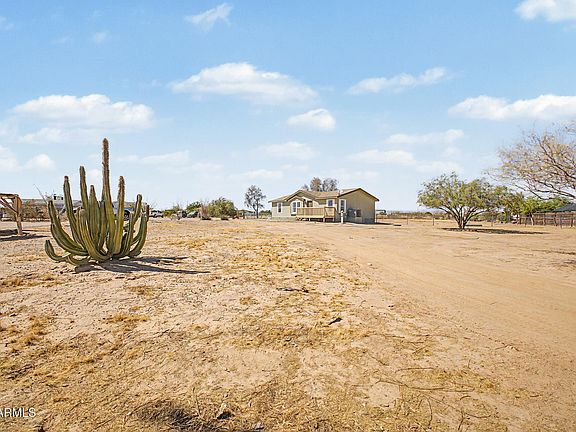 4th image of 18254 W PEAKVIEW Road