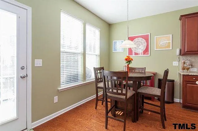 Breakfast area adjacent to kitchen