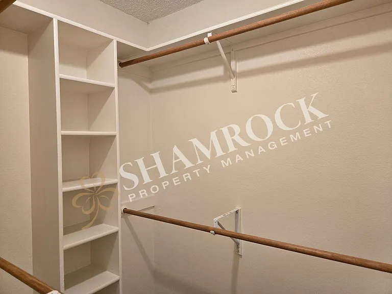 1024 Parkview Cir — Photo 13