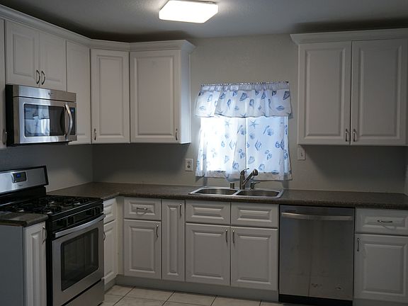 2nd image of 126 Tropicana Dr