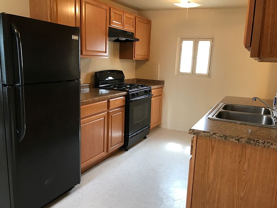 1st image of 1819 E San Antonio Ave