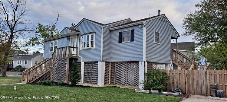 1st image of 115 Pinewood Rd