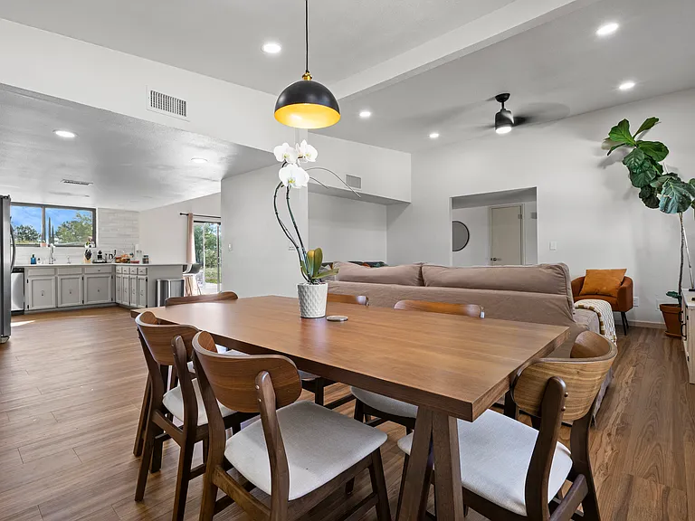1398 Heather Dr — Photo 10