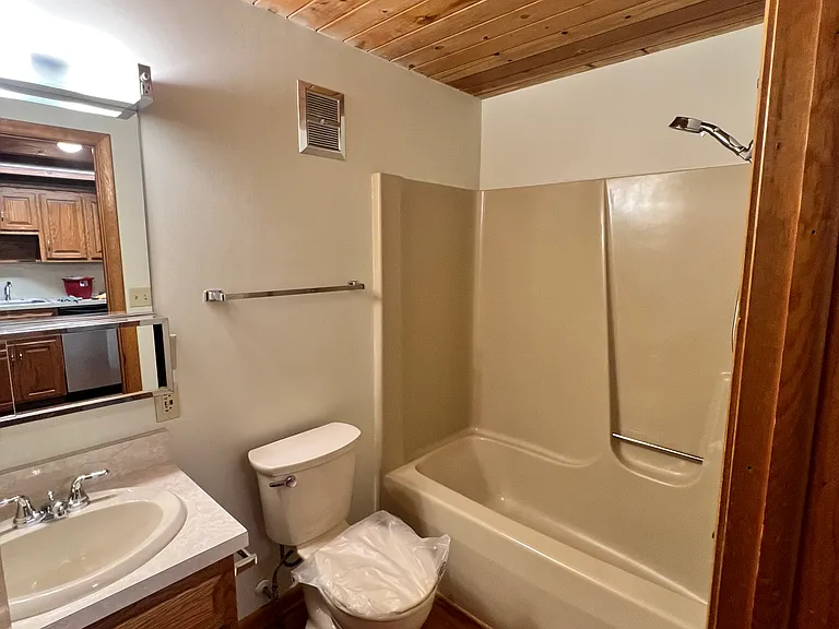 Stillman School Apartments — Photo 15
