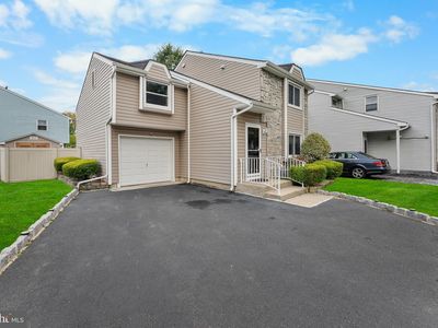 17 Winchester Dr, East Windsor, NJ, 08520