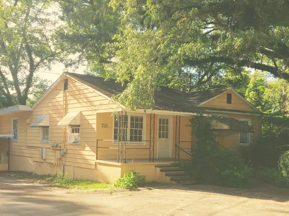 733 California St APT E, Tallahassee, FL 32304