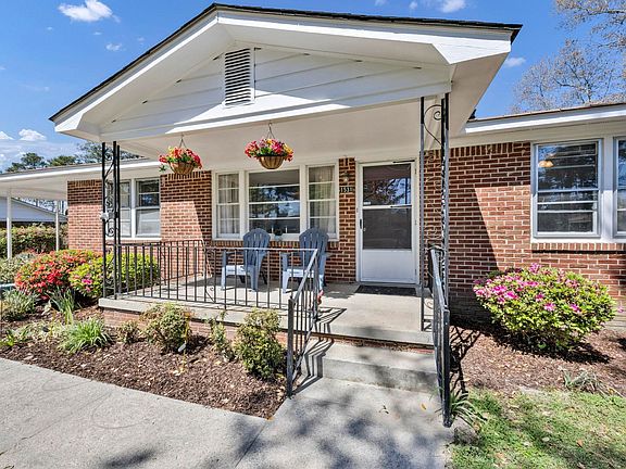 2nd image of 1531 Alma Rd