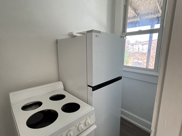 206 4th St Unit 2