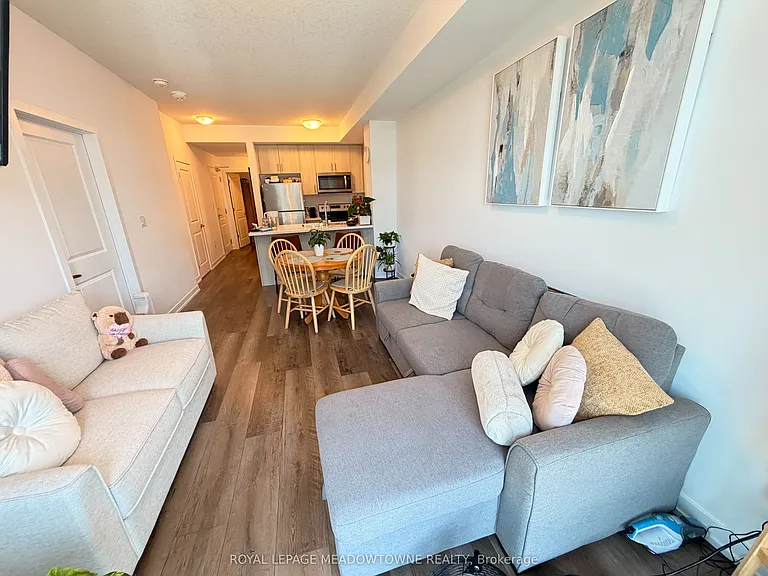 460 Dundas St E #801 — Photo 6
