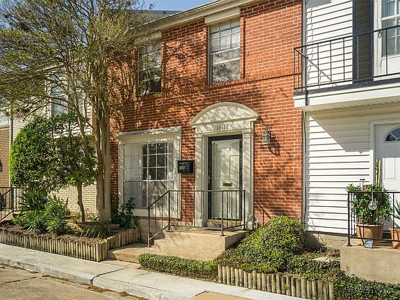 2nd image of 18112 Heritage Ln #8112