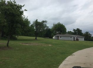 11909 E Robin Rd, Midwest City, OK 73130