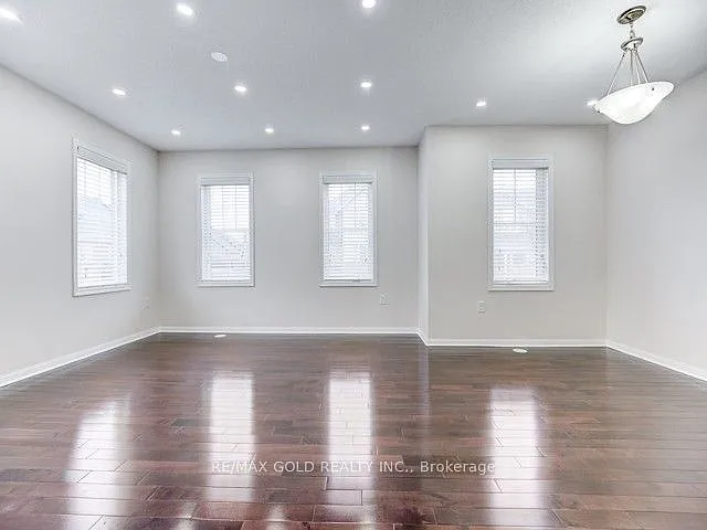19 Portsdown Rd — Photo 8