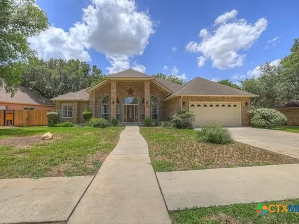 1781 Oak Forest Dr, New Braunfels, TX 78132