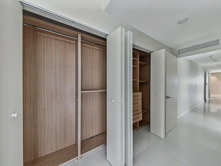 600 NE 27th St #1605 — Photo 27