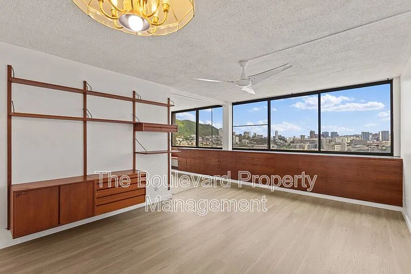 55 S Kukui St #D1612