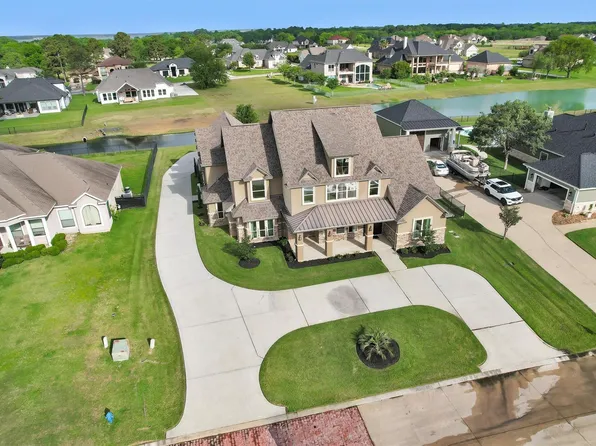 10887 Decatur St, Willis, TX 77318