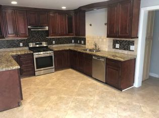 6948 Calhoun Ave, Van Nuys, CA 91405
