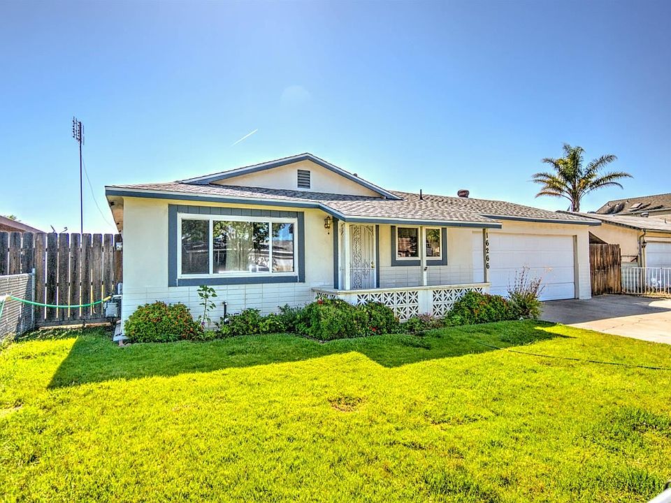 1st image of 16266 Suzie Q Ln