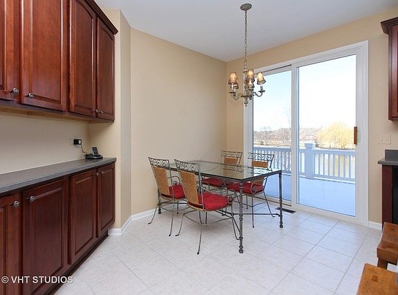 5th image of 944 Orchard Pond Ct